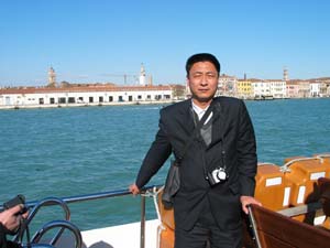 亚洲精品久久久久中文第一幕