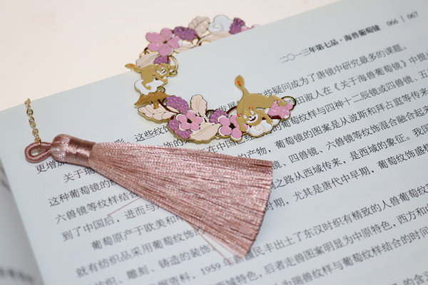 亚洲精品久久久久中文第一幕