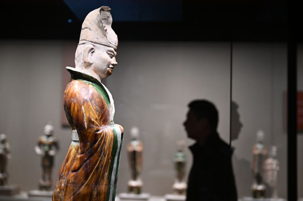 亚洲精品久久久久中文第一幕